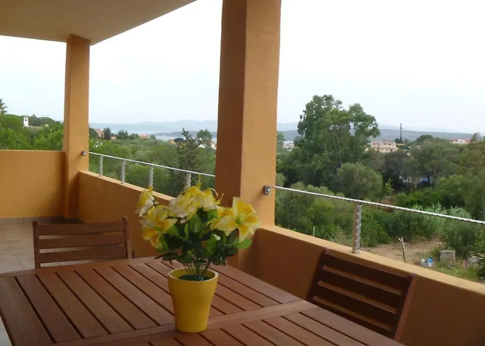 Casa vacanze Casadelfaro Primo Piano 600mt Dalla Olbia