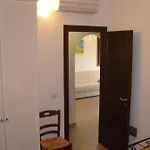 4casadelfaro Primo Piano 600mt Dalla Holiday home
