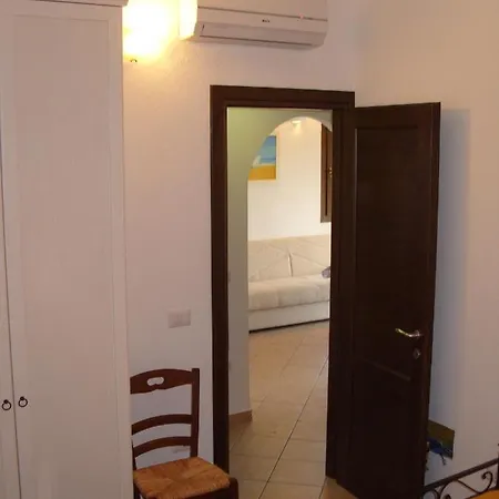 Casadelfaro Primo Piano 600mt Dalla Holiday home