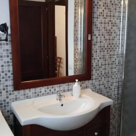 Holiday home Casadelfaro Primo Piano 600mt Dalla *